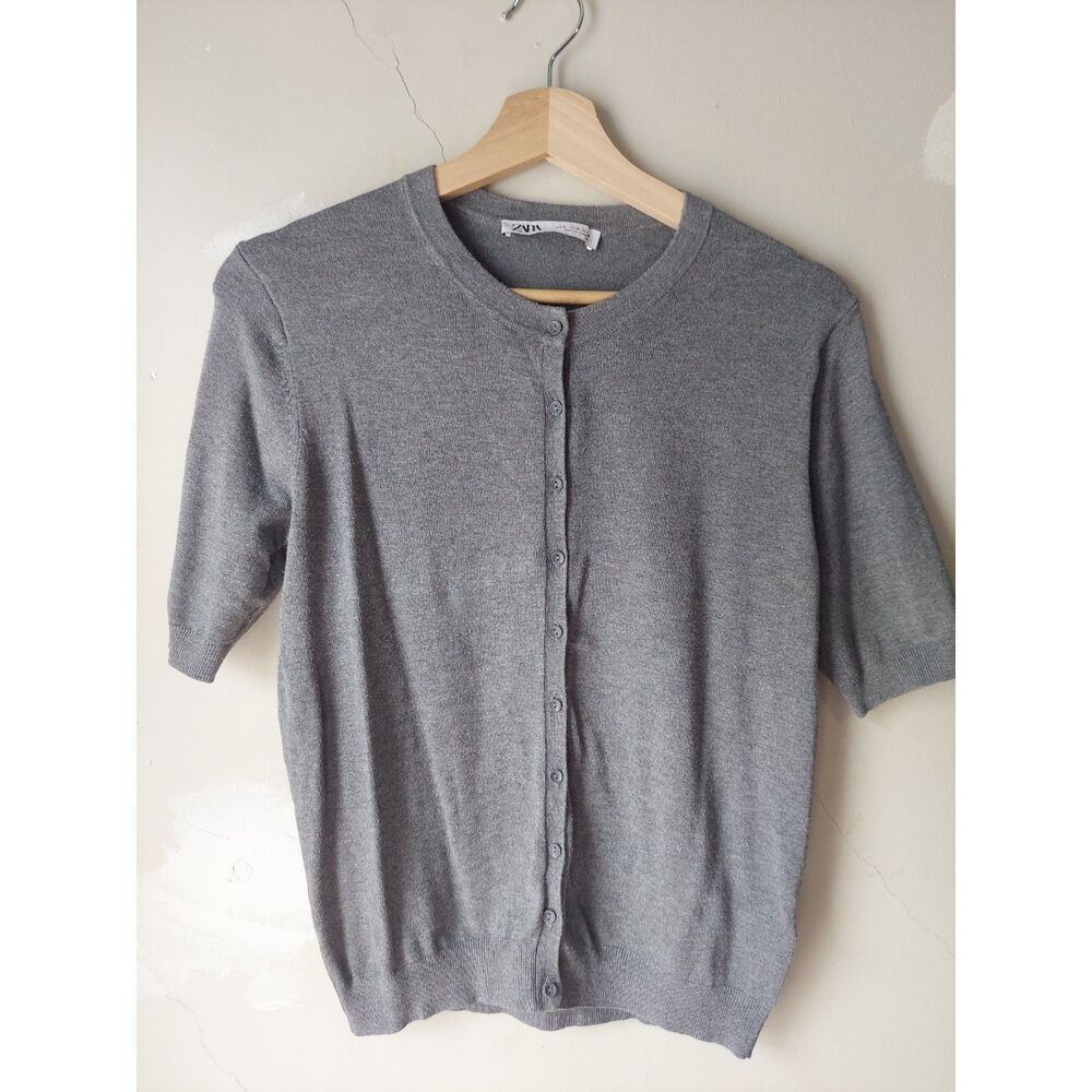 Zara Basic Button-Up Short Sleeve Gray Top Work Wear Sz M
